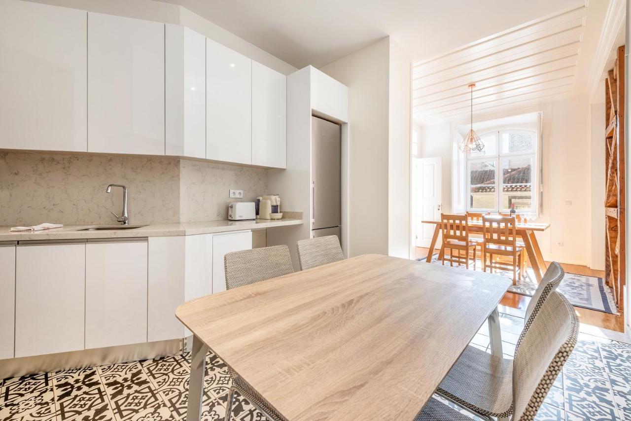 Sunny Downtown Apartment By Guestready Apartment