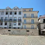 Alfama Apartment With Balcony