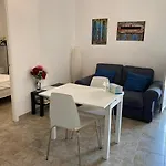 Alfama Apartment With Balcony