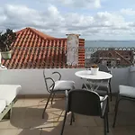 Little River View Triplex In Alfama