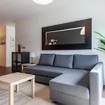 Flh Expo Modern Flat With Balcony