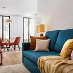 Stupendo-One Room Concept-Center-Air Conditioning-Free Park