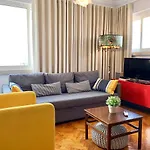 Home Out Central Roma Apartment