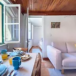 Light Filled Apartment Near Chiado, By Timecooler