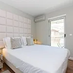 Av. Da Liberdade Comfortable Apt With Balcony