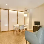 New Apartment With Easy Access In Traditional Area