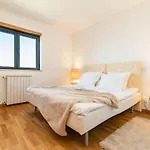 Modern 2 Bedroom Apartment With Balcony And Amazing Views