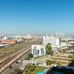 Modern 2 Bedroom Apartment With Balcony And Amazing Views