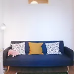 Two Bedroom Cozy Flat By River In Quiet Art Zone