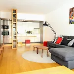 Marques De Pombal Terrace By Lisbon Village Apartments