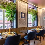 Lx Boutique Hotel