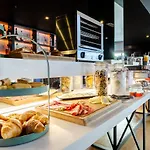Lx Boutique Hotel