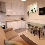 Apartamento Nas Olaias A 5 Minutos Da Faculdade Isel E Ist