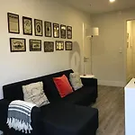 Romantic 1 Bedroom Apartment At Roma Avenue - 1C