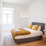 Flh Praca Comercio Wood Design Flat