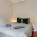 Spacious, Bright And Newly Renovated 2 Bedroom Apartment, Lisbon Historical Center, Madragoa