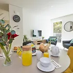 Modern & Stylish Apartment In Av. Da Liberdade By Lovelystay