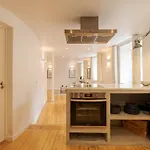 The Yellow House Spacious Duplex In Prazeres District