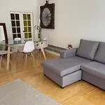 Beautiful Apartment Downtown Lisbon