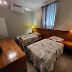Hostel Seven Hills (Adults Only)