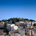 Castle View Apartment, Lisbon 1