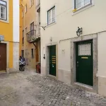 Whome Alfama Studio Prime Location Explore Lisbon W/ Style