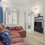 Whome Bairro Alto 2-Bed Central Location Fully Equipped