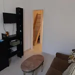 Moradia Em Vila Da Cidade