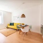 Monsanto Hill House - No. 565 1D