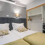 Dinya Lisbon Hotel