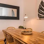 3 Bedroom Terrace Apartment By Innkeeper