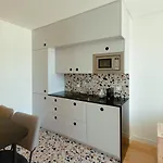 Trindade 19 Apartments - 2C Tinta Miuda