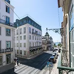 Chiado 4-Bedroom Flat
