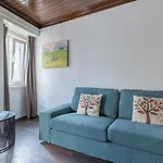 Traditional Alfama Apartment By Lovelystay