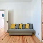 Sunny Apartment In Lisbon!