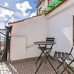 Alfama 2Bdr Duplex Apartment W/ Balcony By Lovelystay