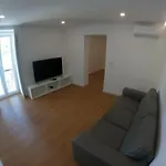 Lisbon, Renovated T2 Apartment Near Rossio