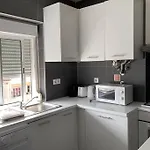 Apartamento Bem Localizado Para Familias & Amigos