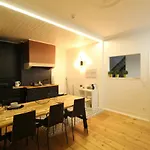 Bright 1 Bd W Lovely Balcony In Lisbon