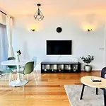 Luz Benfica Apartment