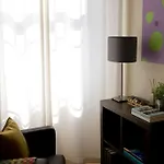 Romantic & Renewed 1 Bedroom Apartment In Campolide - 1E