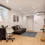 Ajuda Charm Apartment With Garden