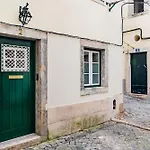 Alfama Gale Studio