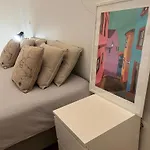 Quarto No Chiado Centro De Lisboa