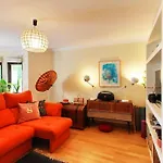 Charming Apartment Ideally Located In Lisbon