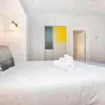 Live Like A Local @ Casa Da Esquina - Wifi & A/C