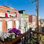 Lisbon Sant\'Anna Apartments