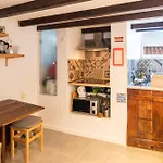 Delightful & Quirky With River Views