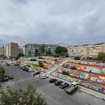 Charm 3Bdr Apartment W/Balcony By Lovelystay