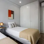Lisbon Central Apartment With Balcony
